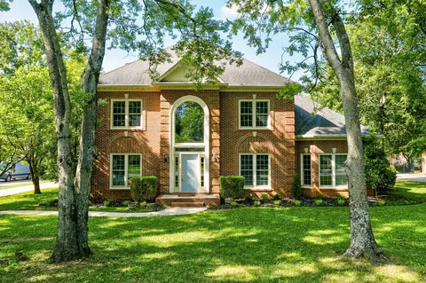 1622 Wexford Dr, Murfreesboro, TN 37129