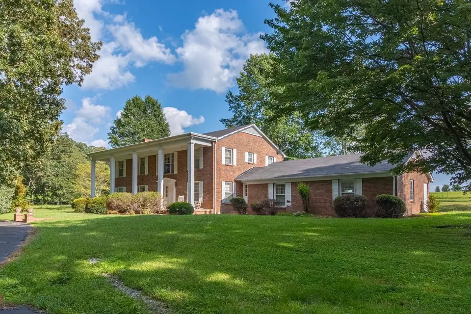 4567 Pulaski Hwy, Lawrenceburg, TN 38464 60 Photos Movoto