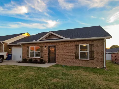 102 Dogwood Ct, Shelbyville, TN 37160