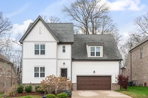 2250 Chaucer Park Ln, Thompsons Station, TN 37179