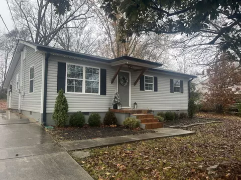 919 Smith St, Shelbyville, TN 37160
