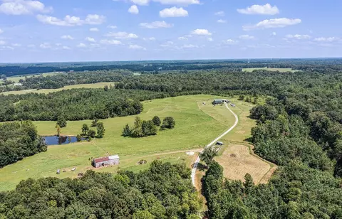 147 Mcbride Ln, Mcewen, TN 37101