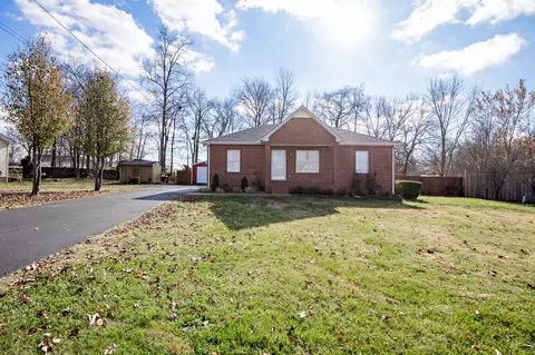 102 Lindsey Kyla Ct, Portland, TN 37148