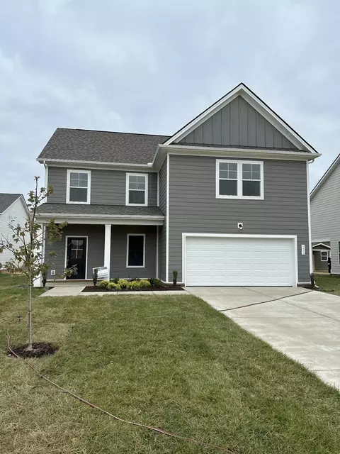 2042 Webb Dr, White House, TN 37188
