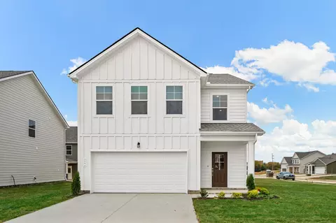 2064 Webb Dr, White House, TN 37188