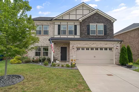 483 Fall Creek Cir, Goodlettsville, TN 37072