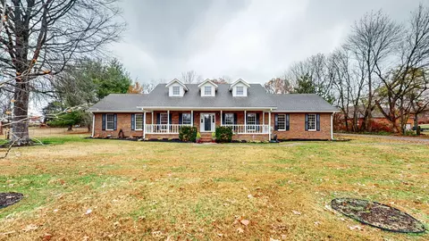2201 Ewing Dr, Lebanon, TN 37087