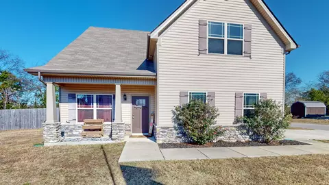 1504 Halverson Dr, Murfreesboro, TN 37128
