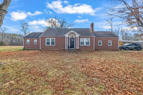 6178 Nashville Hwy, Baxter, TN 38544