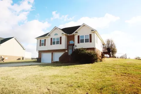 1199 Sullivan Knowles Rd, Sparta, TN 38583