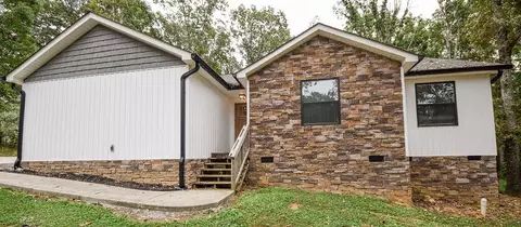 122 Maple Ct, Charleston, TN 37310