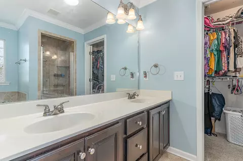 Bath - 242 Foundry Cir, Murfreesboro, TN 37128 photo 2 of 5