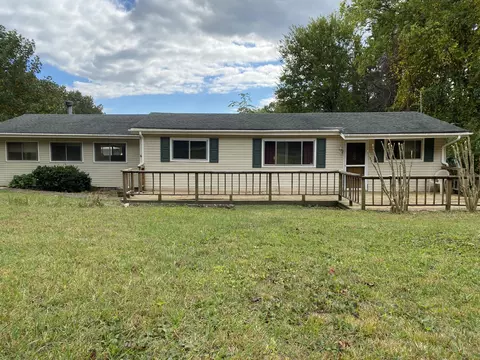 2402 Corral Rd, Signal Mountain, TN 37377
