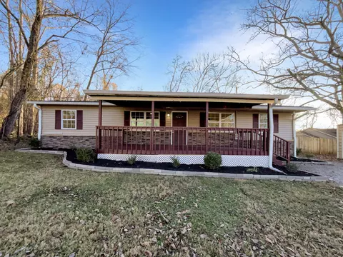 690 Thomas Rd, Lebanon, TN 37087