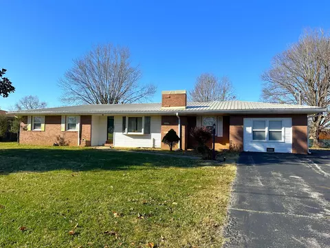 203 Millbrooke Dr, Hopkinsville, KY 42240