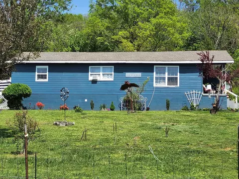 1015 Statesville Rd, Watertown, TN 37184