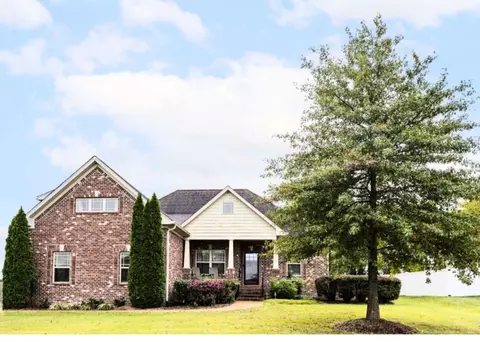 142 Spencer Springs Dr, Gallatin, TN 37066