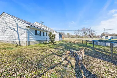 200 Apple St, Baxter, TN 38544 photo 6