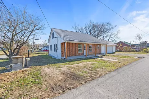 200 Apple St, Baxter, TN 38544 photo 2