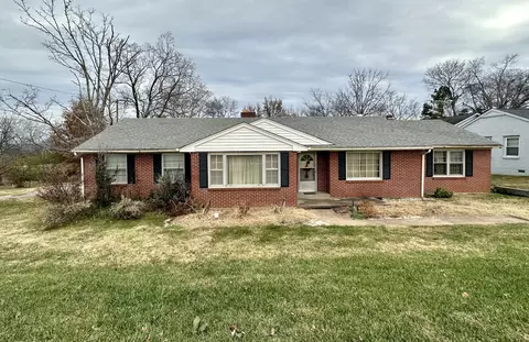 925 W Albert Gallatin Ave W, Gallatin, TN 37066