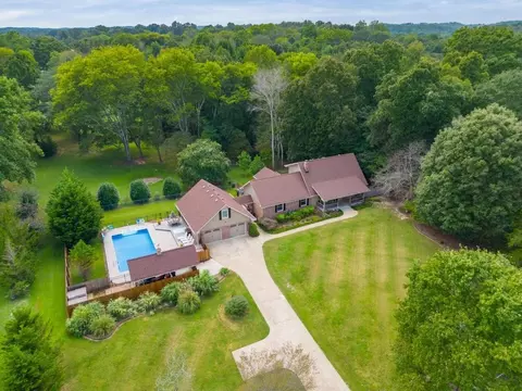 7926 Short Tail Springs Rd, Ooltewah, TN 37363
