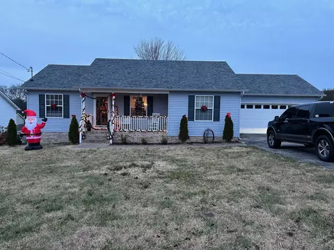 1616 Avers Ave, Columbia, TN 38401