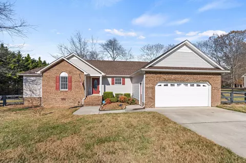 21 Bear Branch Rd, Estill Springs, TN 37330
