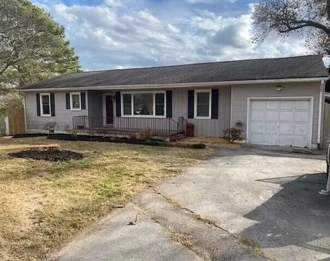 3768 Premium Dr, Chattanooga, TN 37415