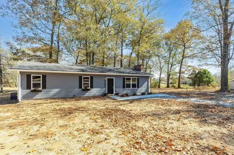 2078 Sears Roebuck Rd, Tullahoma, TN 37388
