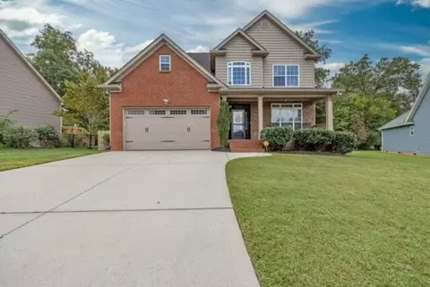 8720 Walnut Leaf Dr, Ooltewah, TN 37363