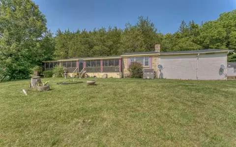 123 Smith Cemetery Rd, Prospect, TN 38477