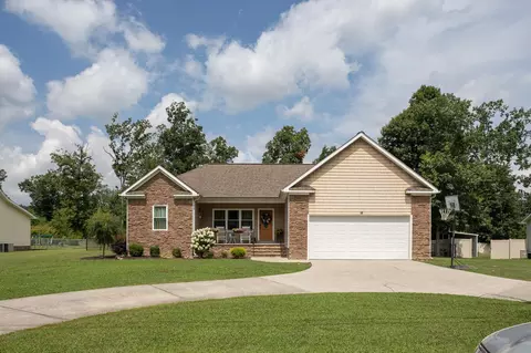 224 Poplar Ave, Trenton, GA 30752