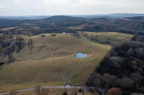 2080 Linwood Rd, Watertown, TN 37184
