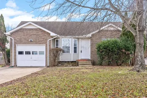 1250 Weeping Willow Dr, Clarksville, TN 37042