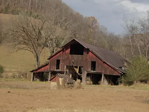 143 Ac Baugh Hollow Rd, Gainesboro, TN 38562