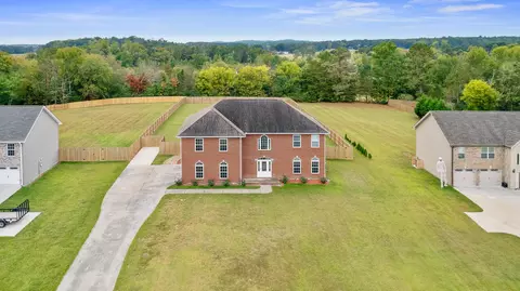 1020 Country Meadows Ln, Dalton, GA 30721