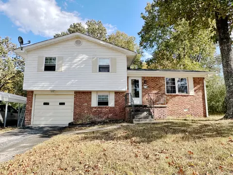 4014 E Freedom Cir, Ooltewah, TN 37363