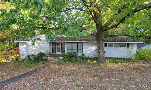 2918 Nurick Dr, Chattanooga, TN 37415