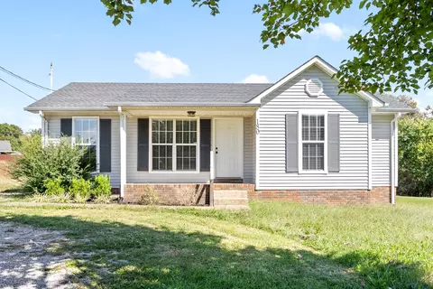 180 Hugh Hunter Rd, Oak Grove, KY 42262