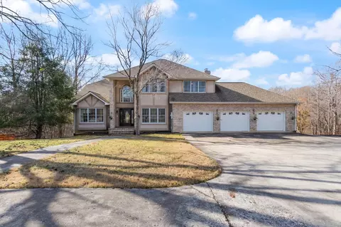 1002 Damron Rd, Estill Springs, TN 37330