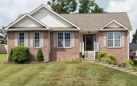 1662 Windriver Rd, Clarksville, TN 37042