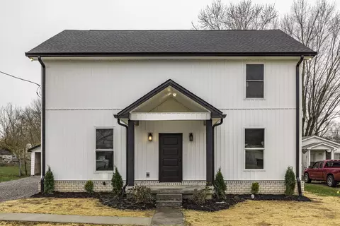 100 Demase St, Portland, TN 37148