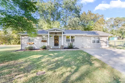 6011 Amber Brook Dr, Hixson, TN 37343