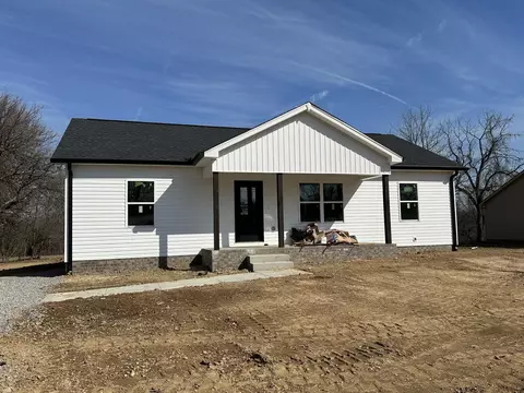 345 Jim Courtney Rd, Portland, TN 37148
