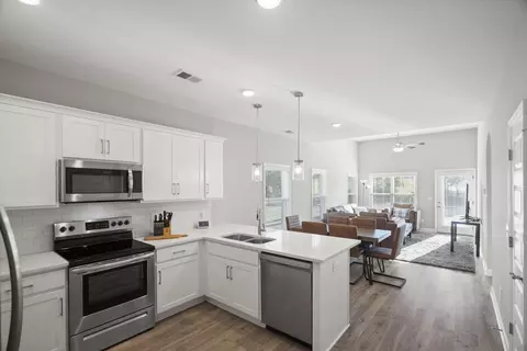 103 Dameron Dr, Hendersonville, TN 37075