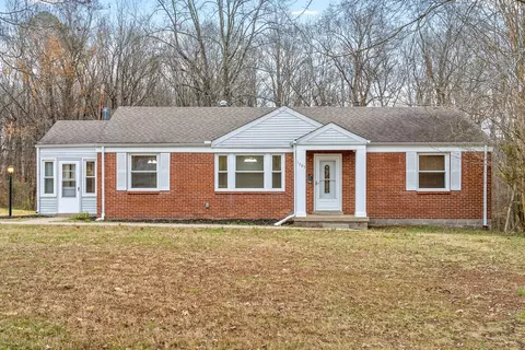 1205 Beverly Hills Dr, Clarksville, TN 37040