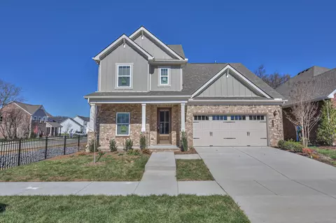 560 Triple Crown Cir, Gallatin, TN 37066