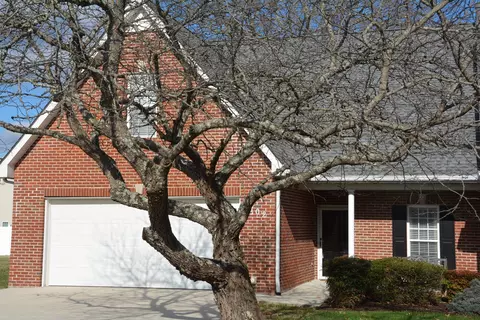 102 Greystone Pl, Tullahoma, TN 37388