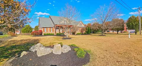 2004 Breckenridge Dr, Mount Juliet, TN 37122