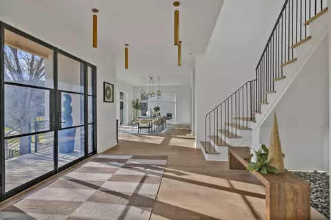 6324 E Valley Rd, Nashville, TN 37205